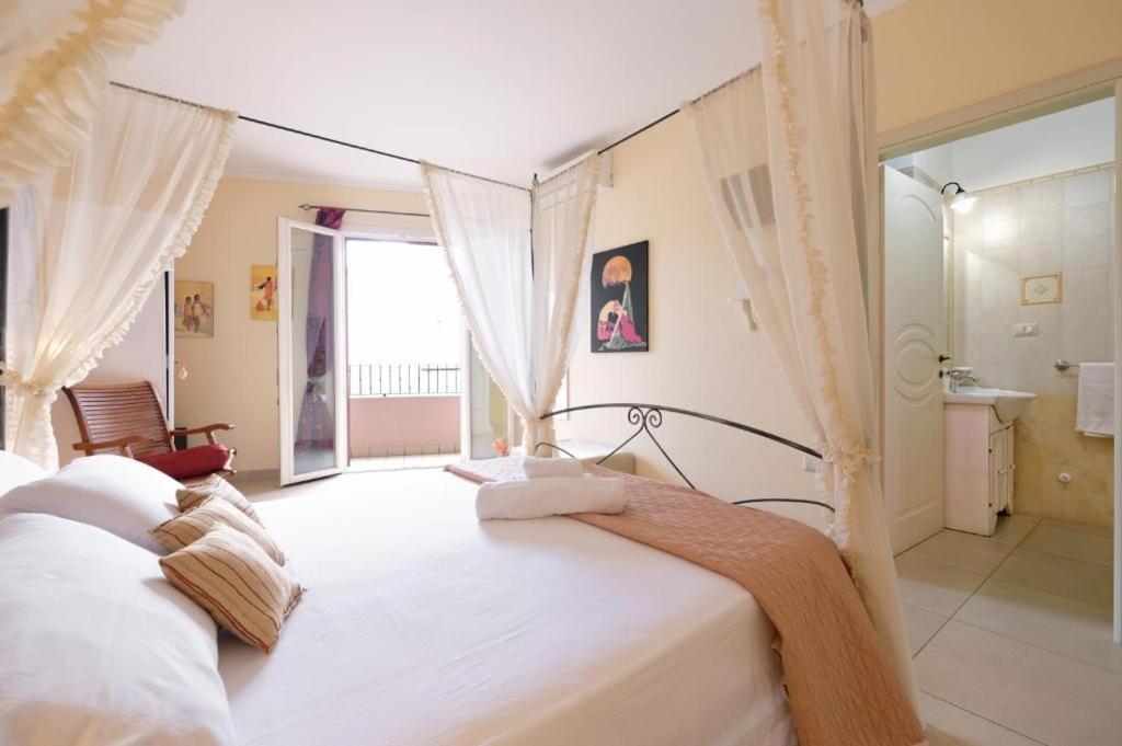 Bed and Breakfast Adua Art Кастриньяно-дель-Капо Экстерьер фото